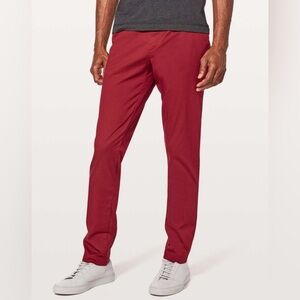 Lululemon Commission Pant Classic *Swift Cotton 30”
Oxblood Size 40